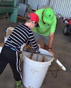 Canoelands Orchard - Tourism Adelaide 2