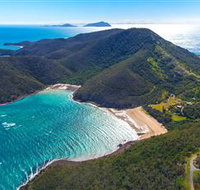 Basil Bay on Keswick Island - Tourism Adelaide