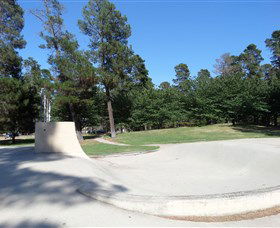 Fadden Pines Playground - Tourism Adelaide 1