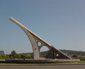 Singleton Sundial - Tourism Adelaide 0