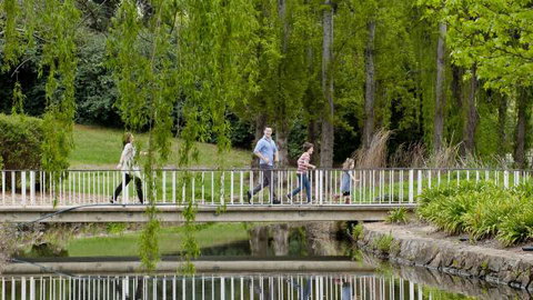 Commonwealth Park - Tourism Adelaide 6