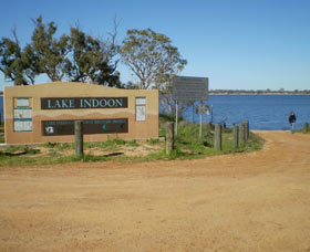 Lake Indoon - Tourism Adelaide 1