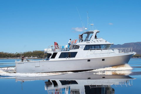 Derwent River Private Harbour Cruise On The \'Odalisque\' From Hobart - Tourism Adelaide 2