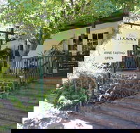 Barossa Valley Wineries Tour with Tastings and Lunch from Adelaide - Tourism Adelaide
