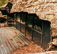 Red Hands Cave Walking Track - Blue Mountains National Park - Tourism Adelaide