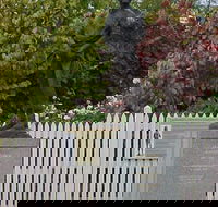 Alexander Cameron Statue - Tourism Adelaide