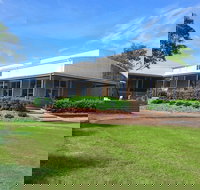 Beresfield Golf Mini Golf and FootGolf Course - Tourism Adelaide