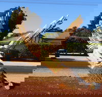 Loxton Tree sculptures - Tourism Adelaide