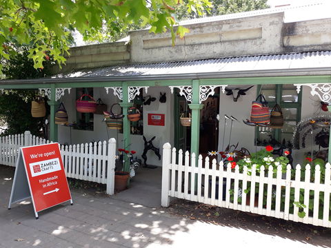 Zambezi Crafts - Tourism Adelaide 0