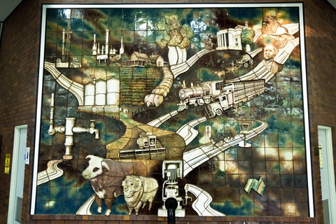 Three Dimensional Mural - Tourism Adelaide 0