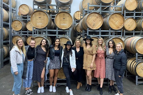 Hunter Valley Wine Tour Ex Newcastle Incl Lunch, Cheese, Chocolate & Distillery - Tourism Adelaide 7