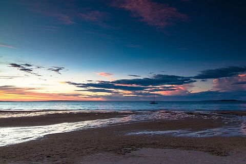 Bareboat Hire - Cattitude 7 Nights - Tourism Adelaide 1