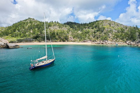 Helicopter And Magnetic Island Sailing - Tourism Adelaide 8