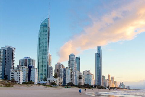 Gold Coast Airport Transfers : Airport OOL To Gold Coast City In Luxury Car - Tourism Adelaide 3