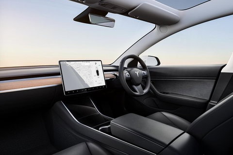Adelaide Airport Departure Transfer In A Tesla Model3 EV - Tourism Adelaide 0