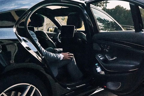 Departure Private Transfers: Adelaide To Adelaide Airport ADL In Business Car - Tourism Adelaide 4