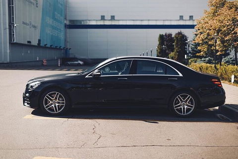 Departure Private Transfers: Adelaide To Adelaide Airport ADL In Business Car - Tourism Adelaide 0