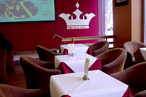 Creme De La Creme - Tourism Adelaide 0