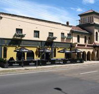 Ferntree Gully Hotel - Tourism Adelaide
