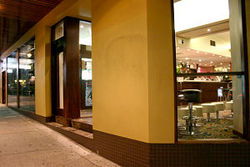 Gladstone Park Hotel - Tourism Adelaide 3