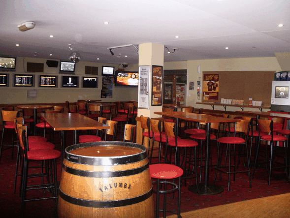 Mermaid Beach Tavern - Tourism Adelaide 3