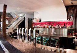 Griffins Head Hotel - Tourism Adelaide 1