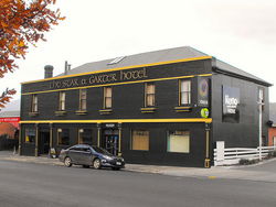 Star & Garter Hotel - Tourism Adelaide 0