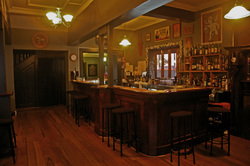 Rainbow Hotel - Tourism Adelaide 1