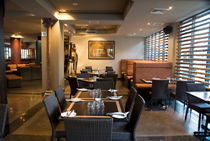 Monsoons Restaurant And Party Bar - Tourism Adelaide 2