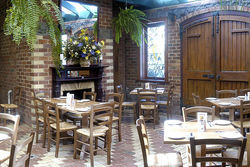 Leinster Arms Hotel - Tourism Adelaide 2