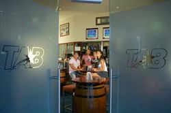 Gilhooleys Irish Bar & Restaurant - Strathpine - Tourism Adelaide 3
