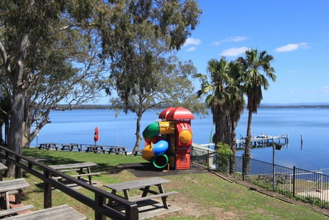 The Beachcomber Hotel - Tourism Adelaide 2