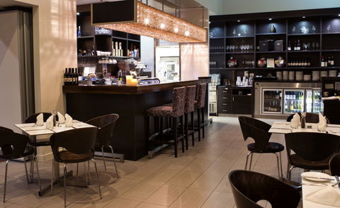 Coco's At Seaspray - Tourism Adelaide 1