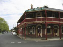 Ryans Hotel - Tourism Adelaide 0