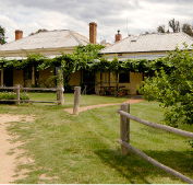 The Blue Duck Inn Hotel - Tourism Adelaide