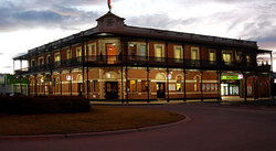 The Grand Terminus Hotel - Tourism Adelaide 0