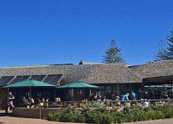 The Beach Hotel - Tourism Adelaide 1