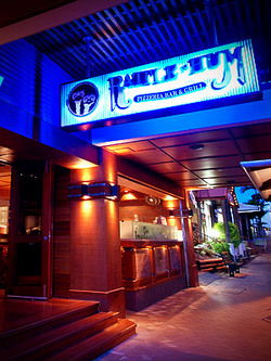 Rattle N Hum Port Douglas - Tourism Adelaide 1