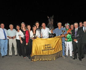 Bathurst Harness Racing Club - Tourism Adelaide 1