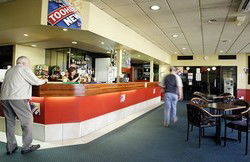 Greenacre Tavern - Tourism Adelaide 2