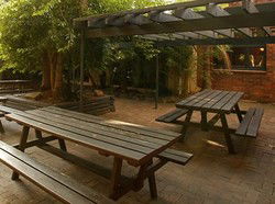 Greenacre Tavern - Tourism Adelaide 3
