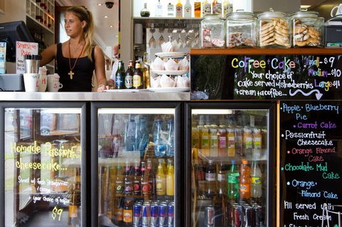 Cafe D'Bar Restaurant & Gallery - Tourism Adelaide 5