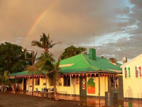 Devils Marbles Hotel–Wauchope - Tourism Adelaide 2