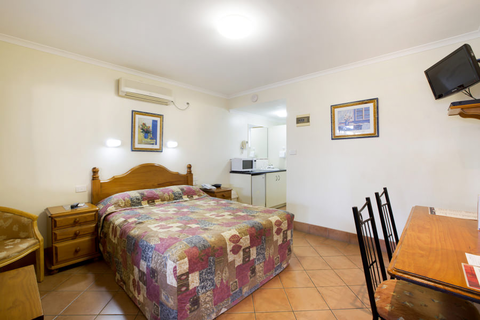 Glenmore Hotel-Motel - Tourism Adelaide 1