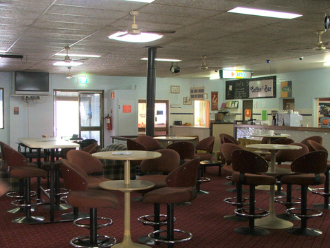 Old Bar Tavern - Tourism Adelaide 3