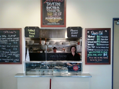 Salamander Tavern - Tourism Adelaide 1