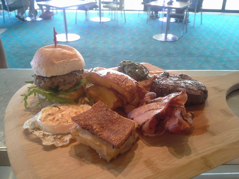 Salamander Tavern - Tourism Adelaide 4