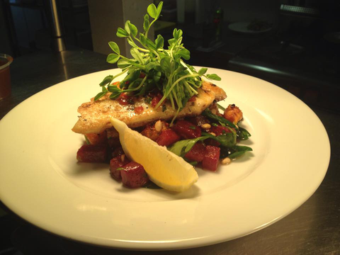 Smithtown Riverview Hotel - Tourism Adelaide 0