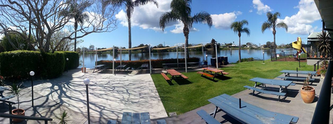 Smithtown Riverview Hotel - Tourism Adelaide 2