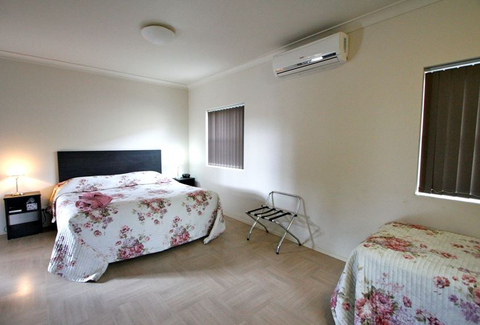 Station Hotel - Tourism Adelaide 2